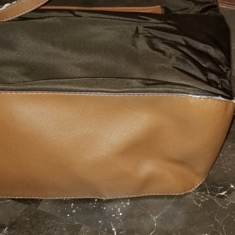Mk handbag - Picture 3 of 6